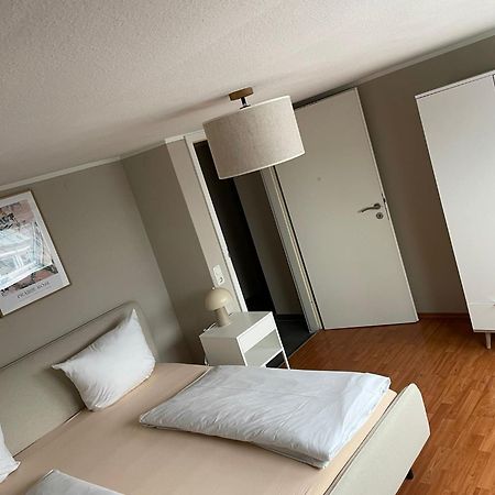 Homie Stay Schiestlstrasse - Moderne Dachgeschosswohnung Mit 2 Schlafzimmern Würzburg Esterno foto